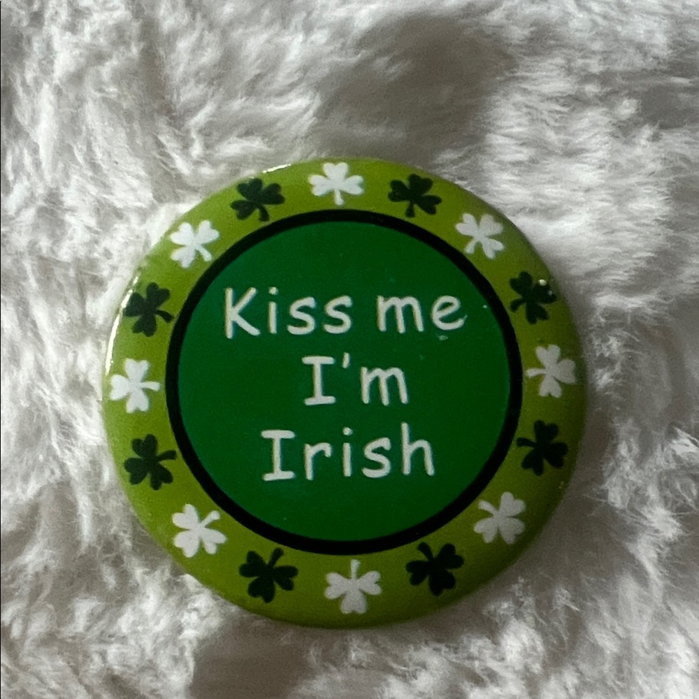 Green 'Kiss Me I'm Irish' Button
